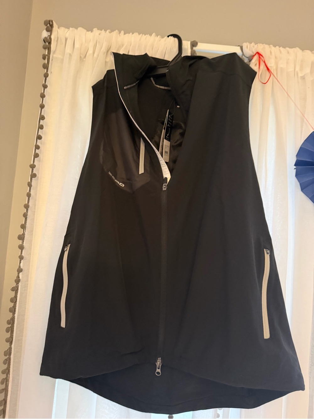 Zero Restriction Z700 Men’s XL Black Full Zip Golf Vest NWT $168